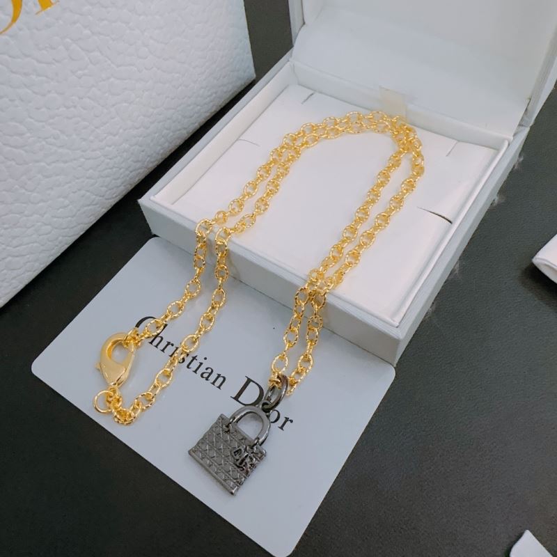 chr1st1an D10r necklaces